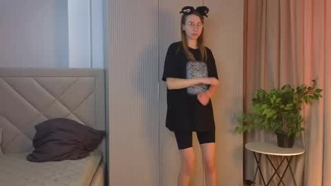 Sara online show from May 2026 07:49:02 AM