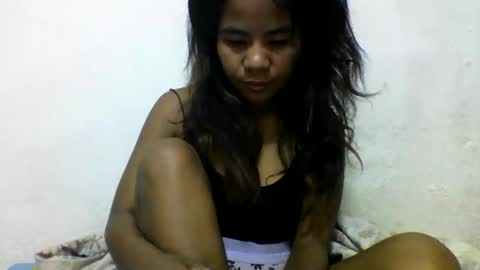 Snapshot of clarissezz chatting on April 2026 04:40:01 AM clarissezz online show from April 2026 04:40:01 AM