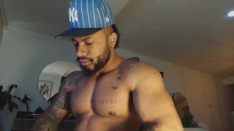 Snapshot of clark_strong chatting on June 2026 01:45:02 PM clark_strong online show from June 2026 01:45:02 PM