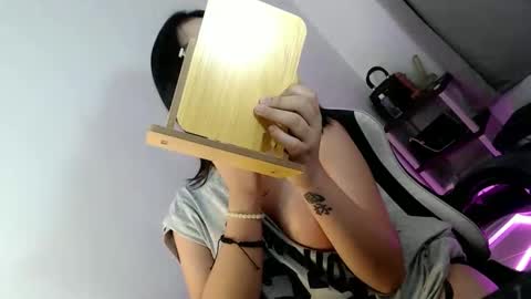 MIKAY OR MIKAH online show from October 2025 10:22:02 PM