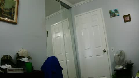 Claudia online show from December 2024 09:04:02 PM