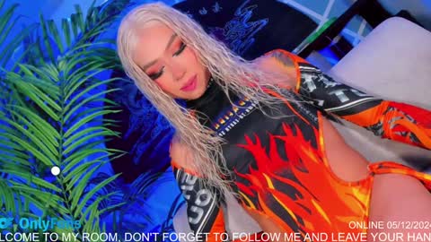 Snapshot of claudia_cooper chatting on December 2024 01:07:02 AM online show from December 2024 01:07:02 AM