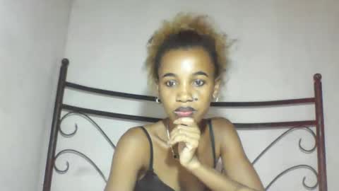 claudianne online show from March 2026 06:19:01 AM