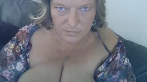Snapshot of claudineddd chatting on December 2024 10:47:02 PM ClaudineDDD online show from December 2024 10:47:02 PM