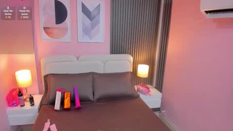 clauwdeen  wolf online show from November 2025 07:46:01 PM