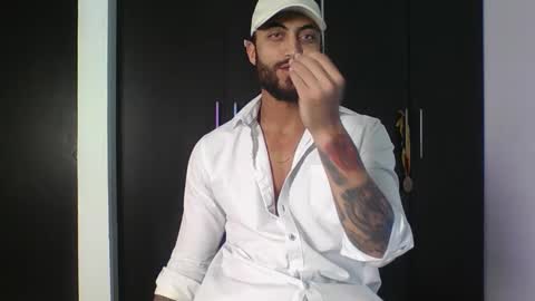 Clay online show from March 2026 09:40:01 PM