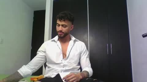 Snapshot of claybrown_ chatting on May 2026 12:11:02 PM Clay online show from May 2026 12:11:02 PM
