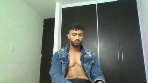 Snapshot of claybrown_ chatting on May 2026 01:05:02 PM Clay online show from May 2026 01:05:02 PM