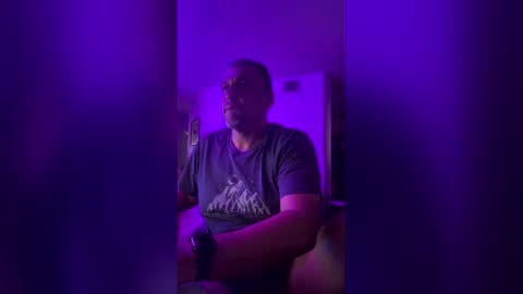 cldog2 online show from January 2026 04:43:02 PM