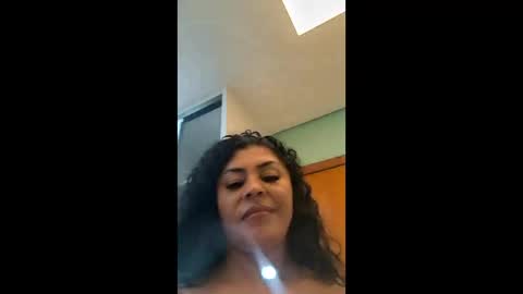 Clcia morena online show from April 2026 02:26:02 AM