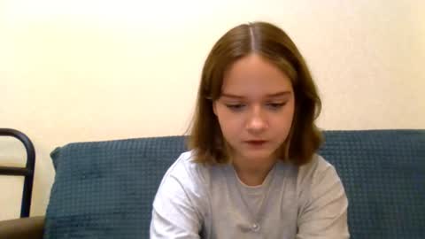 clementinaaures online show from November 2025 02:07:02 PM