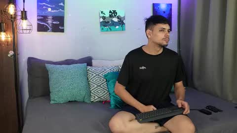 Girl Juliana and Federico online show from November 2025 05:43:02 AM