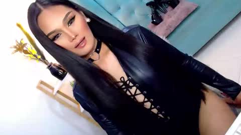 Snapshot of cleofex chatting on October 2025 12:53:02 AM Cleo online show from October 2025 12:53:02 AM