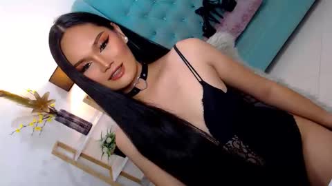 Snapshot of cleofex chatting on November 2025 01:04:02 AM Cleo online show from November 2025 01:04:02 AM