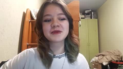 Dina online show from December 2025 06:03:02 PM