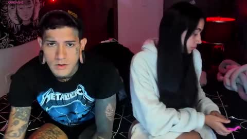 cleo y maikol online show from November 2025 07:36:02 AM