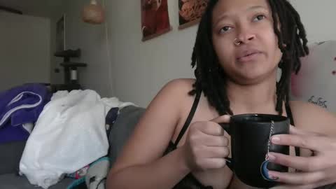 High Queen Clio online show from February 2025 05:07:01 PM