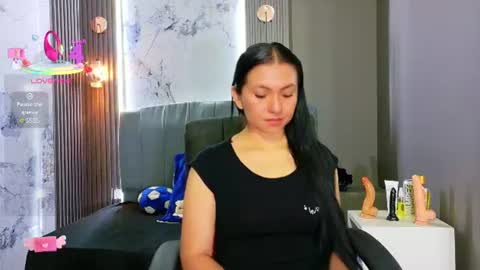 Snapshot of cloe16_ chatting on June 2026 12:50:02 PM Cloe online show from June 2026 12:50:02 PM