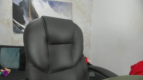 Snapshot of cloe_amazingg chatting on June 2026 01:59:02 PM Cloe online show from June 2026 01:59:02 PM