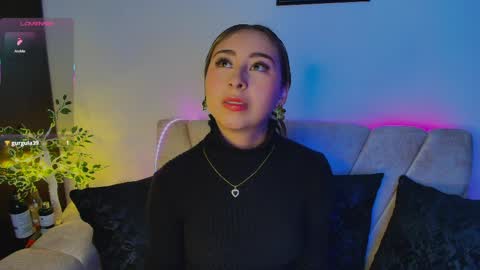 Snapshot of cloe_martinezz_ chatting on May 2026 07:36:01 AM cloe_martinezz_ online show from May 2026 07:36:01 AM