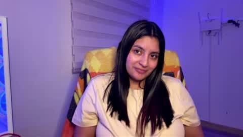 Snapshot of cloe_small08 chatting on June 2026 10:15:01 AM cloe small online show from June 2026 10:15:01 AM