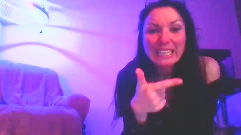 cloudy2025 online show from February 2026 04:05:02 AM