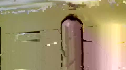Snapshot of cloudyydayzz chatting on April 2026 04:39:01 PM tallhungandcloudy online show from April 2026 04:39:01 PM