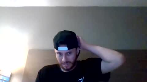Snapshot of cloudyydayzz chatting on April 2026 08:15:01 PM tallhungandcloudy online show from April 2026 08:15:01 PM