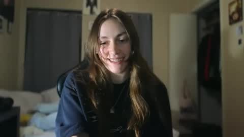 Clover online show from December 2024 01:21:01 AM