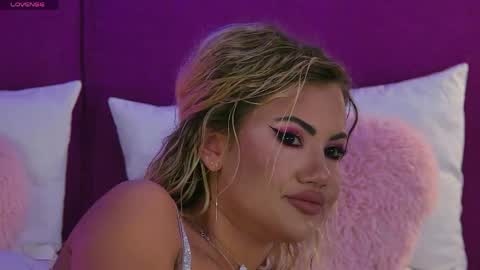 Snapshot of clumsylove chatting on May 2026 08:36:02 PM Marina online show from May 2026 08:36:02 PM
