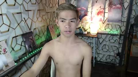 clyde_twinkx online show from November 2025 11:33:02 AM