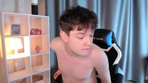 Snapshot of clydeweaver chatting on January 2025 09:18:02 PM Jacob online show from January 2025 09:18:02 PM