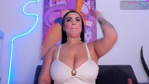 cmila0713 online show from January 2026 11:30:01 PM