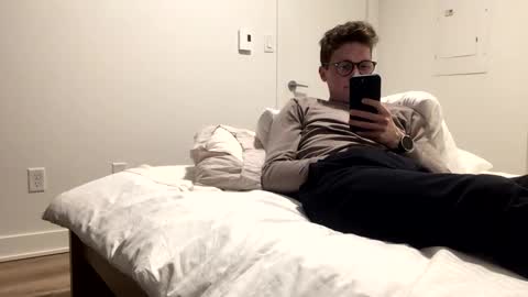 Snapshot of cnicolas39 chatting on March 2025 09:29:01 PM Twink Leo online show from March 2025 09:29:01 PM