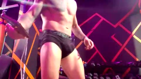 coach_ironmak online show from April 2026 11:07:02 PM