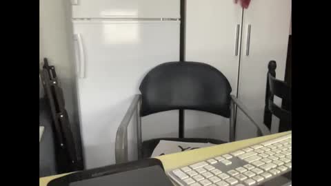 Snapshot of coach_karl chatting on November 2025 12:37:01 PM Coach Karl Porn Star Tip me all the way to my next trip online show from November 2025 12:37:01 PM