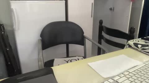 Snapshot of coach_karl chatting on November 2025 12:41:02 PM Coach Karl Porn Star Tip me all the way to my next trip online show from November 2025 12:41:02 PM