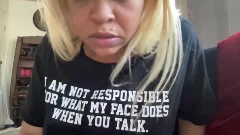 CocaNutt online show from December 2025 06:24:02 PM