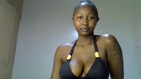 bella online show from November 2025 01:43:01 PM