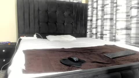 Snapshot of coco_leila chatting on February 2025 03:31:02 AM coco_leila online show from February 2025 03:31:02 AM