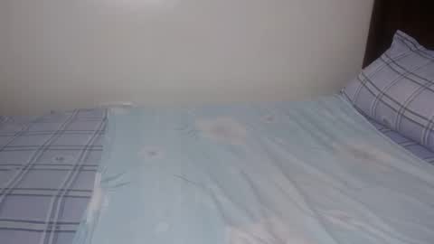 cocoa_devine online show from April 2026 11:32:01 PM