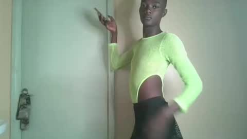 Snapshot of cocoa_kiss1 chatting on January 2025 10:17:02 AM Cocoa online show from January 2025 10:17:02 AM