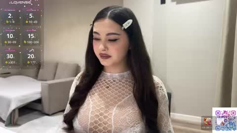 Snapshot of coffee_wihtout_milk chatting on June 2026 10:34:02 PM Yumi online show from June 2026 10:34:02 PM