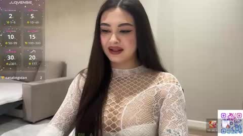 Snapshot of coffee_wihtout_milk chatting on July 2026 09:54:02 PM Yumi online show from July 2026 09:54:02 PM