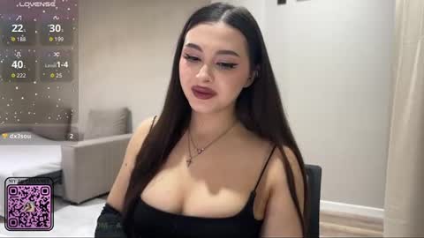 Snapshot of coffee_wihtout_milk chatting on July 2026 10:26:01 PM Yumi online show from July 2026 10:26:01 PM