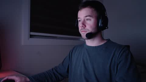 c o f f e e l o u n g e online show from January 2025 05:05:01 AM