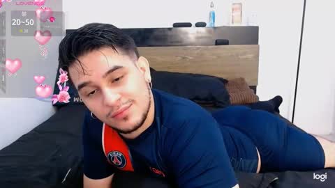 colin_lewisss online show from February 2026 11:23:02 PM