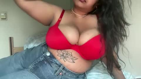 Snapshot of coll3gegirl chatting on May 2026 11:34:01 PM coll3gegirl online show from May 2026 11:34:01 PM