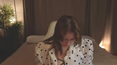 Collen Mon Tue Wed Thu Fri GMT 3 0300am - 0900am  online show from March 2026 04:51:01 PM