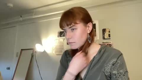 Snapshot of collegegurlll chatting on February 2025 09:50:02 PM lex online show from February 2025 09:50:02 PM